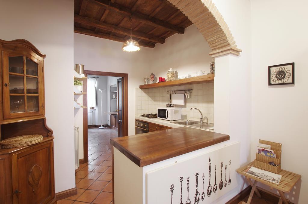 شقة Vacanze Romane Centro Storico Trastevere الغرفة الصورة