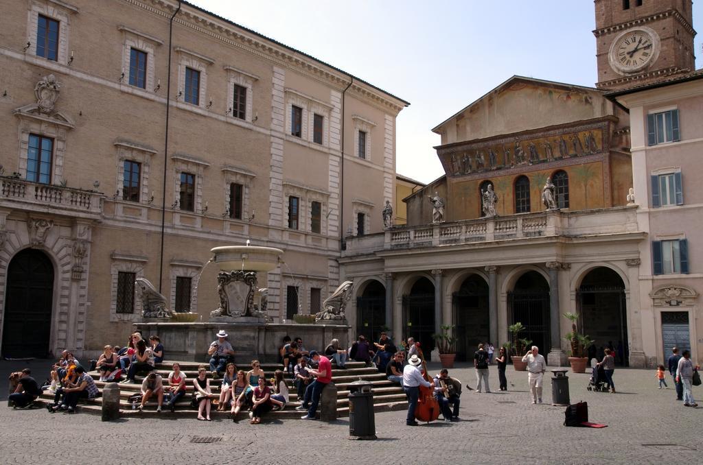 شقة Vacanze Romane Centro Storico Trastevere الغرفة الصورة