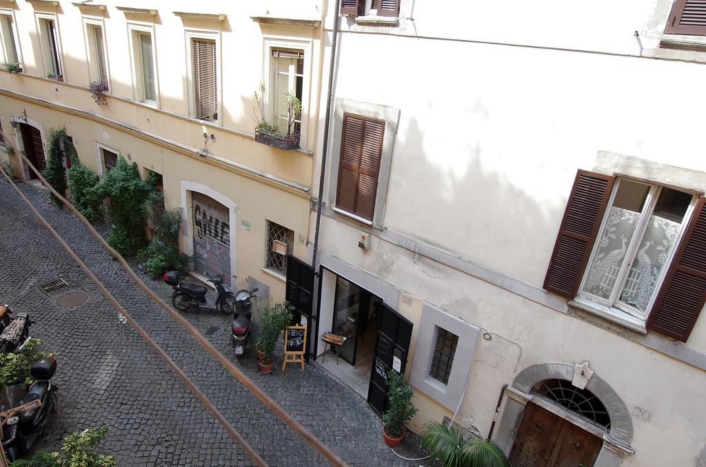 شقة Vacanze Romane Centro Storico Trastevere الغرفة الصورة