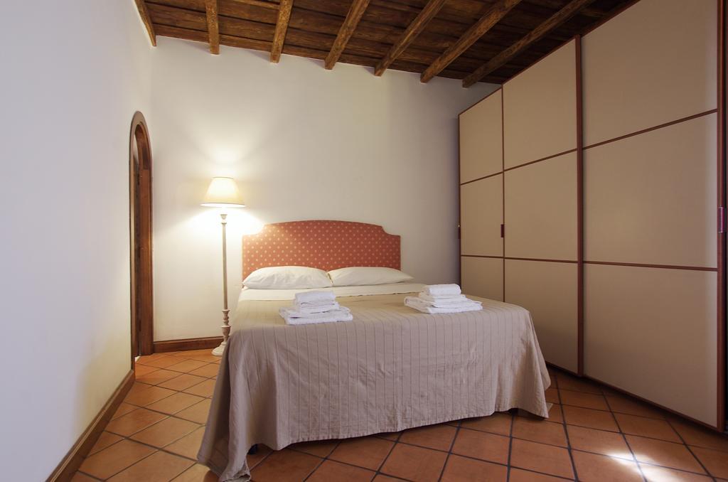 شقة Vacanze Romane Centro Storico Trastevere الغرفة الصورة