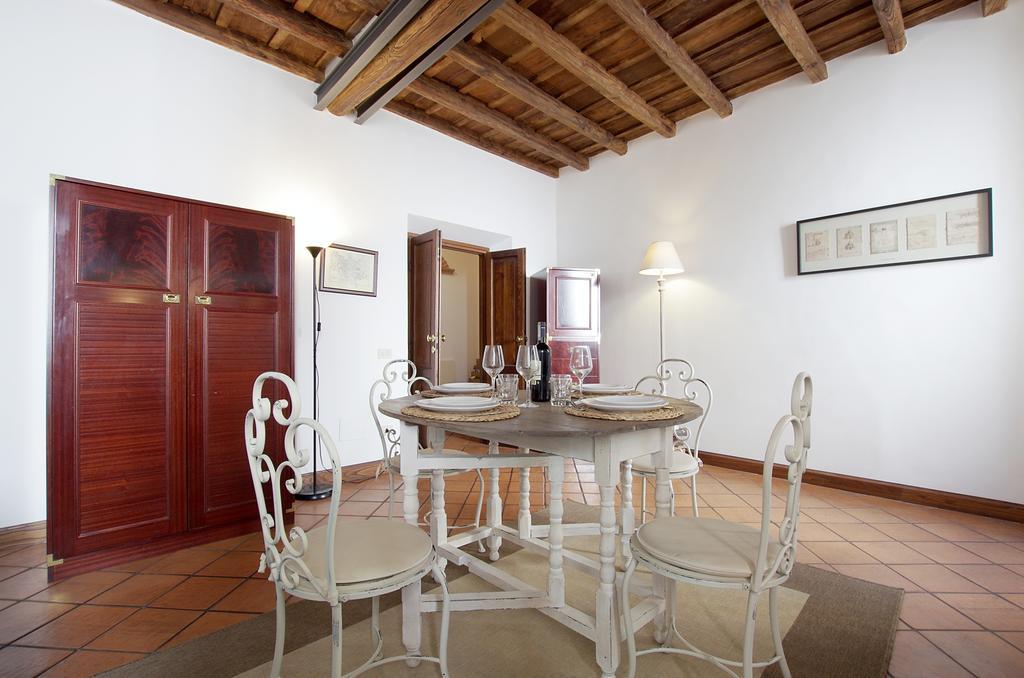 شقة Vacanze Romane Centro Storico Trastevere الغرفة الصورة